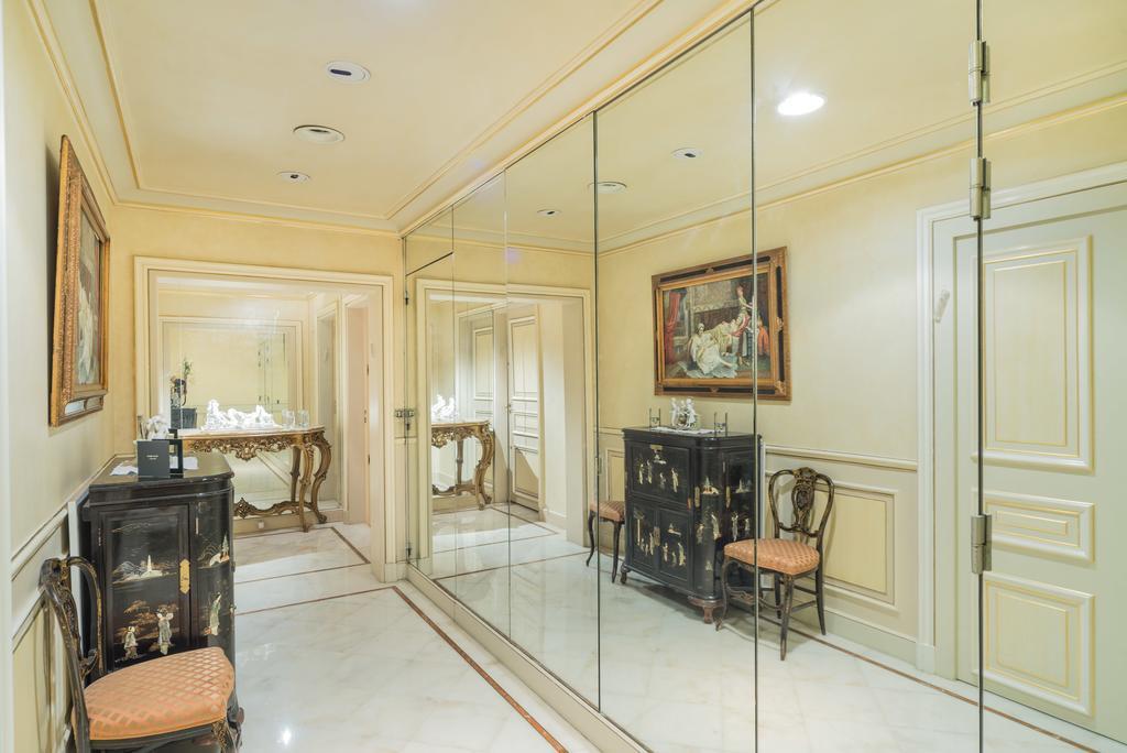 Arc De Triomphe - Foch Palace Appartement