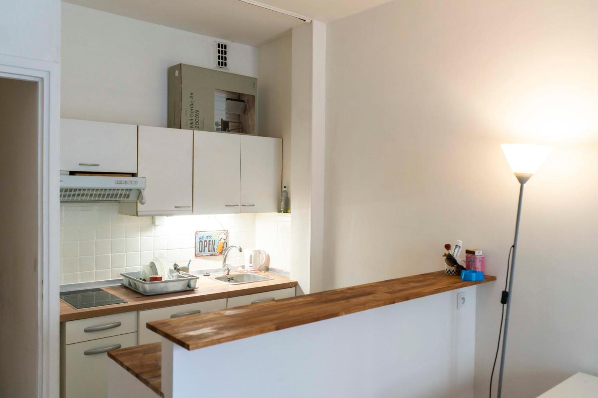 Charming Studio With View Near The Sacre Coeur!