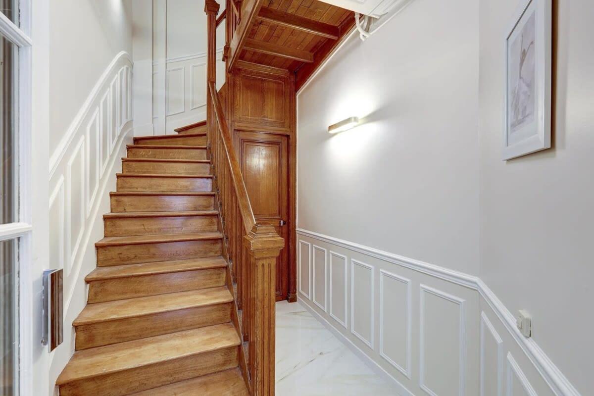 102- Beautiful Studio Near Champs Elysees Paris