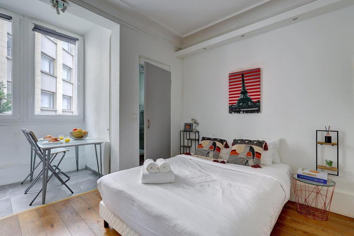 102- Beautiful Studio Near Champs Elysees Apartment