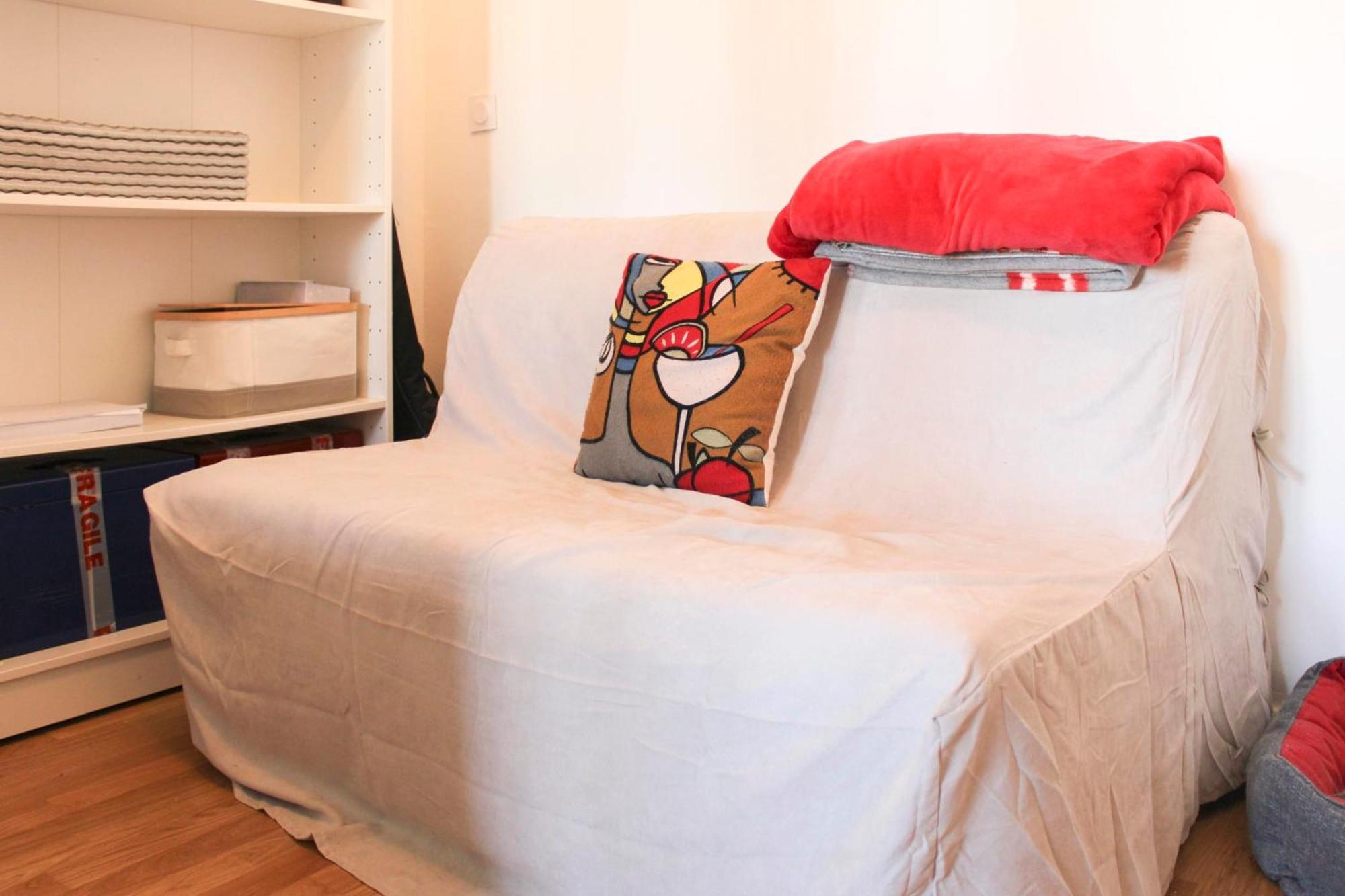 Apartment Cozy 56 M Near Batignolles