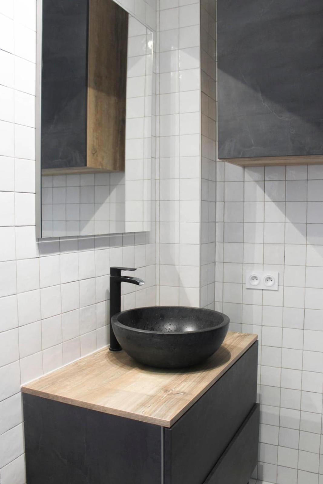 Cozy 56 M Near Batignolles Apartment
