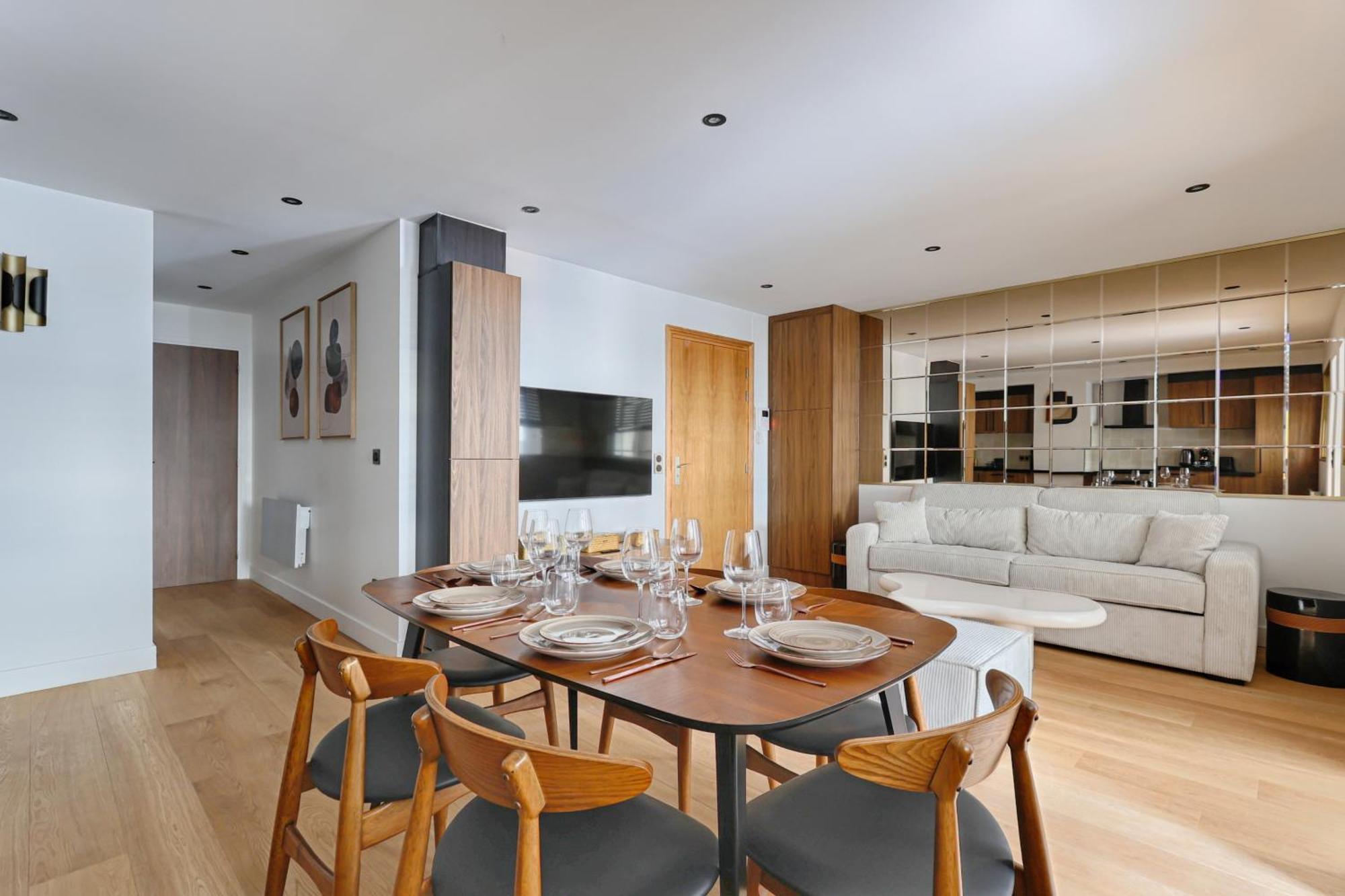 Sentier Historical Center Luxury & Design 2br