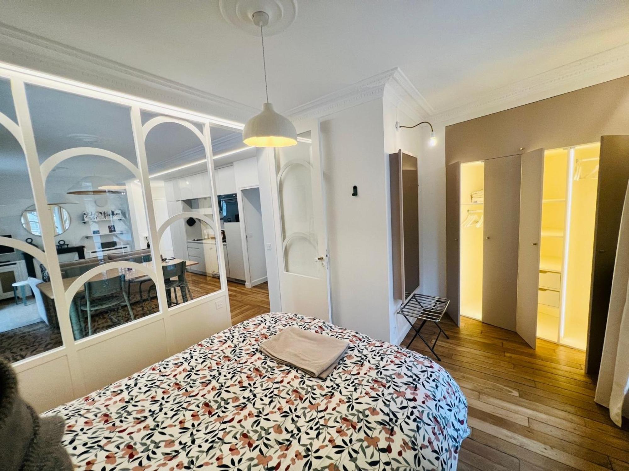 Chic Quartier Montparnasse Apartment