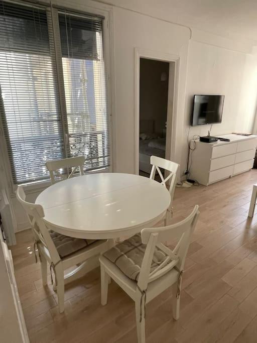 8th, Bright, Very Good Location Apartamento *