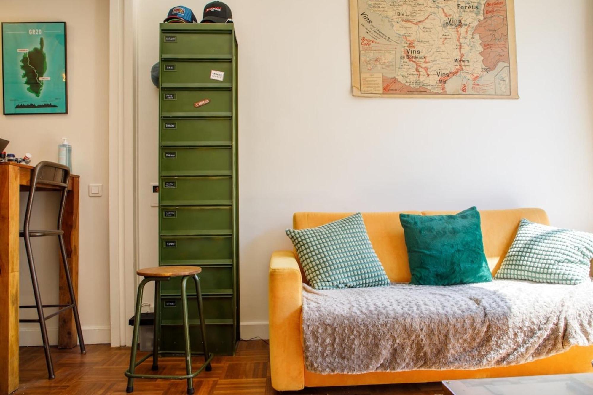 Radiant&charming Studiopoissonnieregare De L'est Appartement