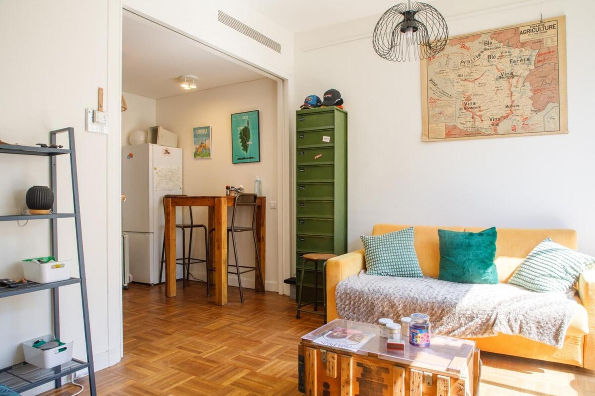 Radiant&charming Studiopoissonnieregare De L'est Appartement