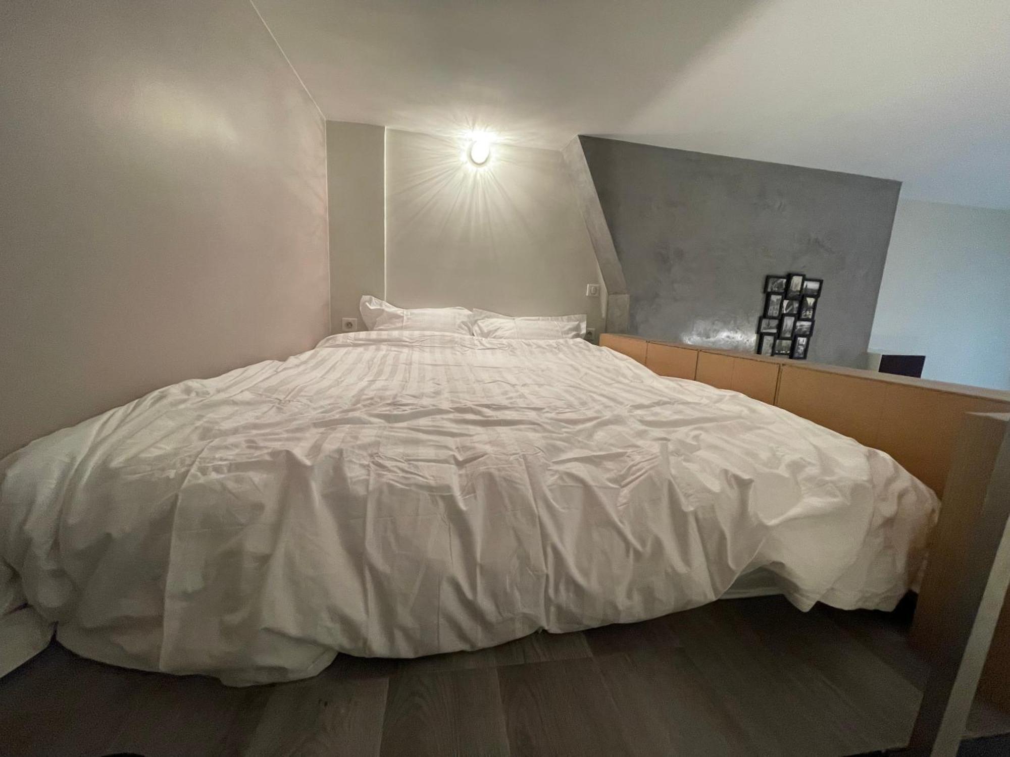 巴黎圣母院单间公寓 Paris