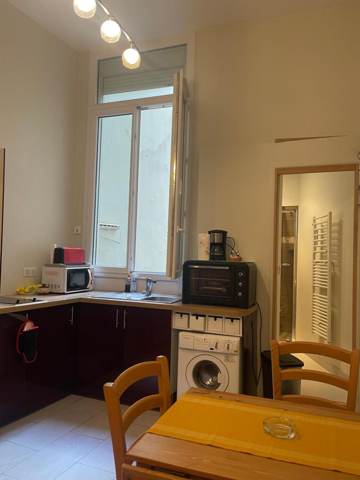 巴黎圣母院单间公寓 Apartment *