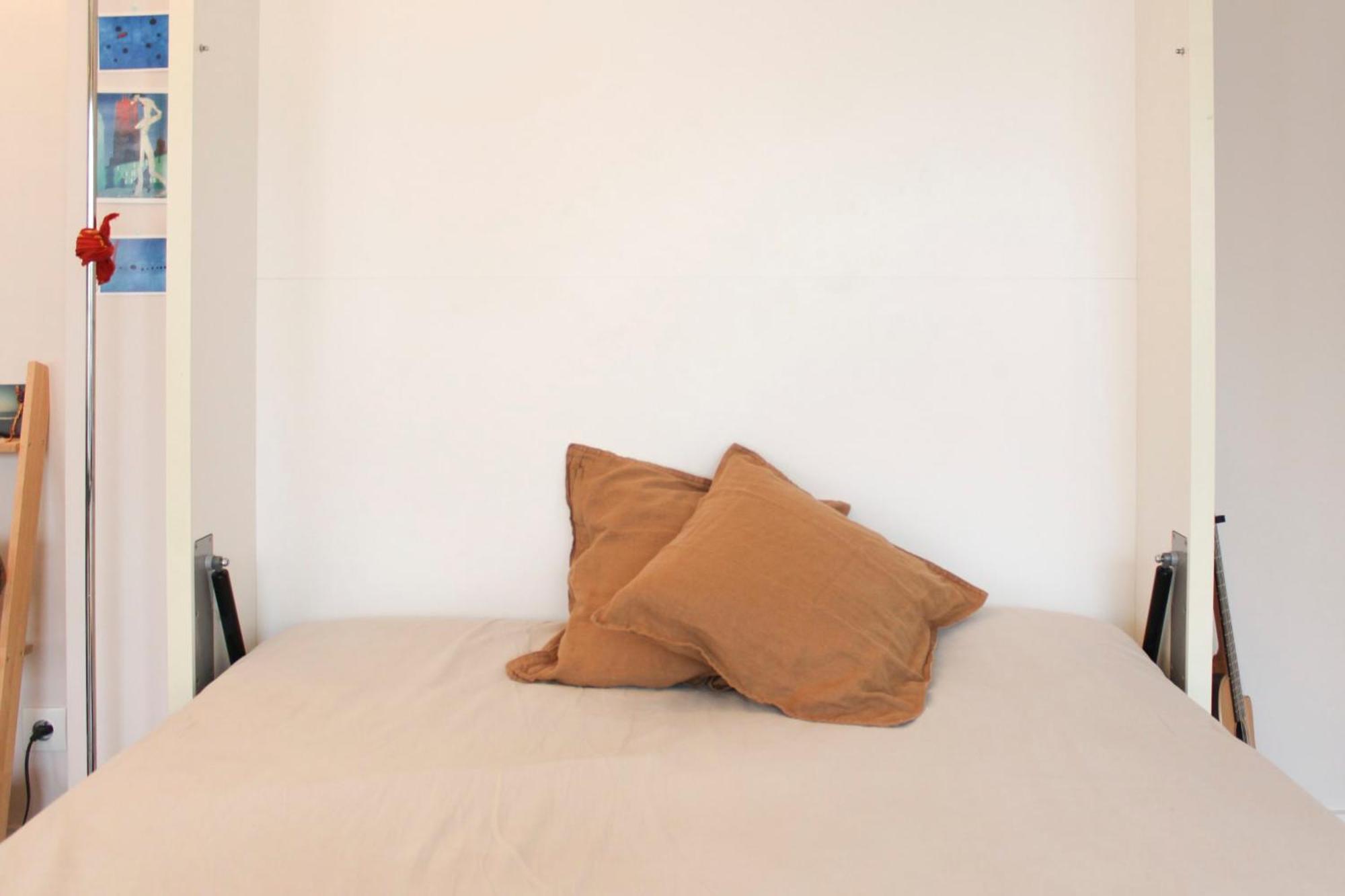Apartment Bright With Unobstructed View