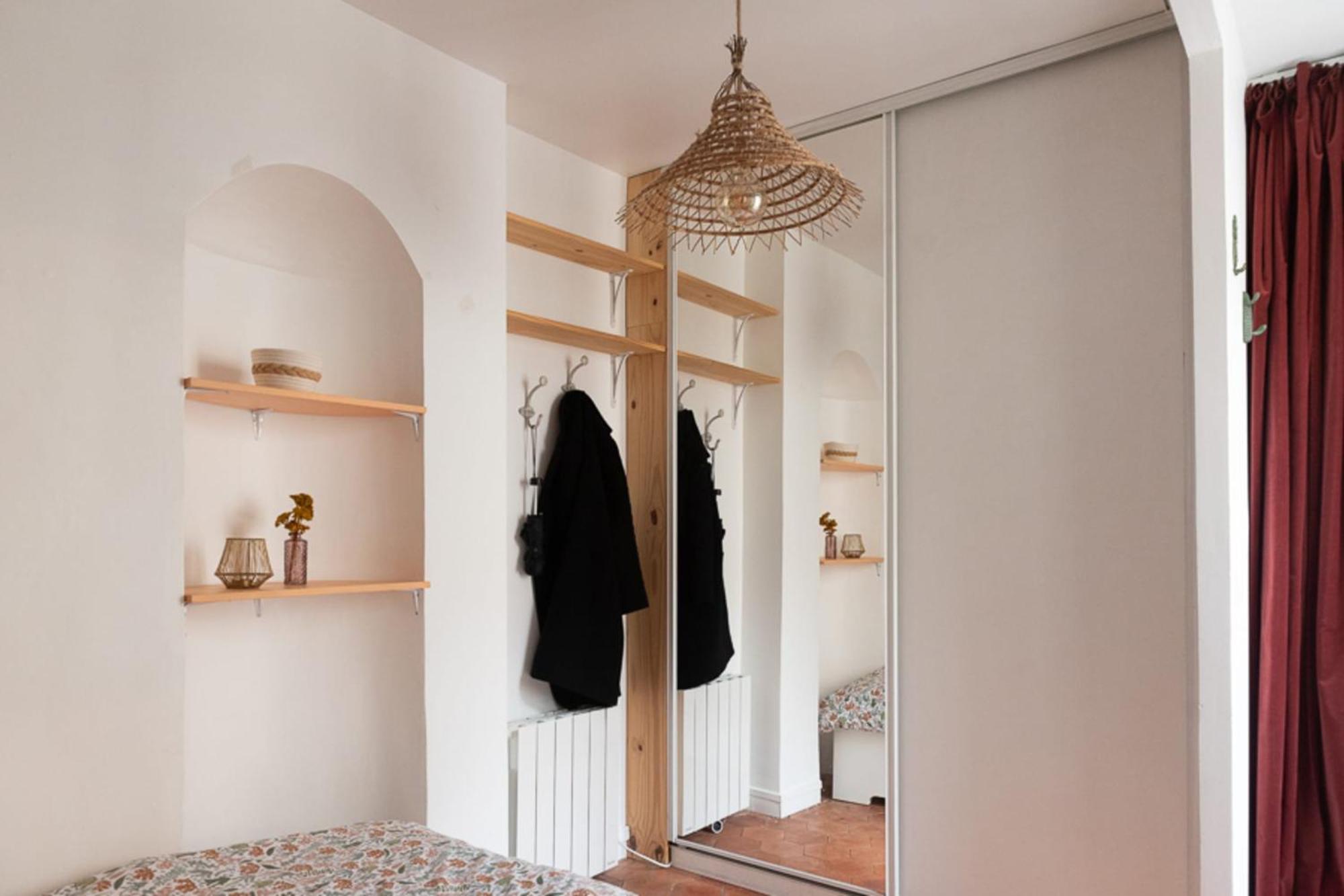 Apartment Quiet And Typically Parisian