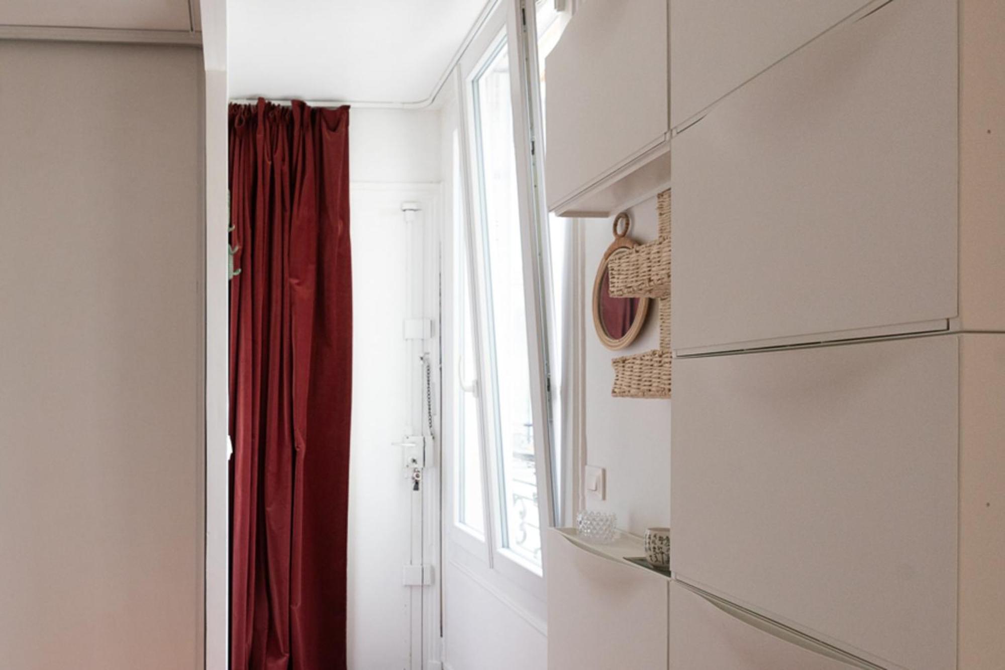 Quiet And Typically Parisian Apartment