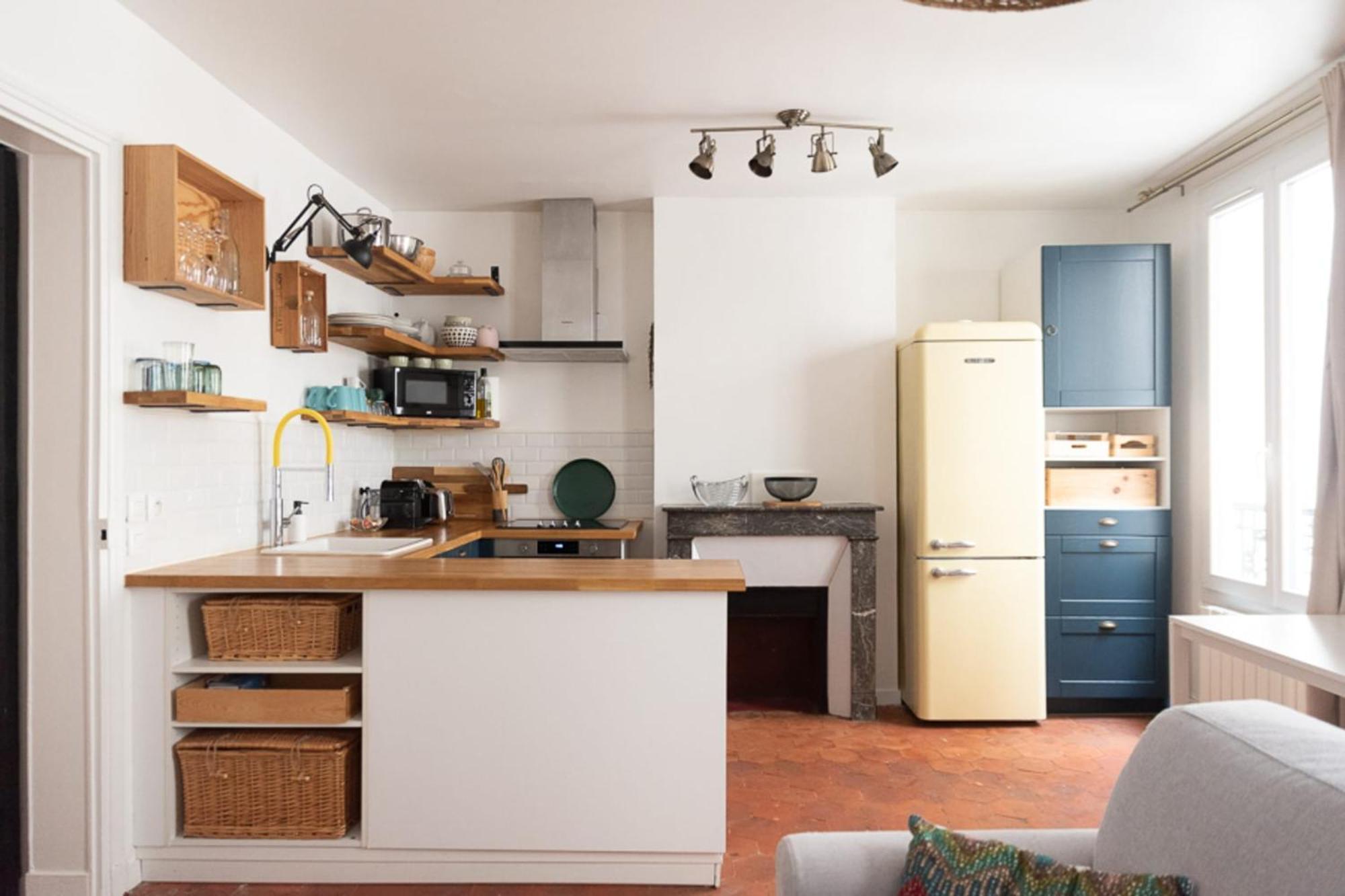 Quiet And Typically Parisian Apartment Paris
