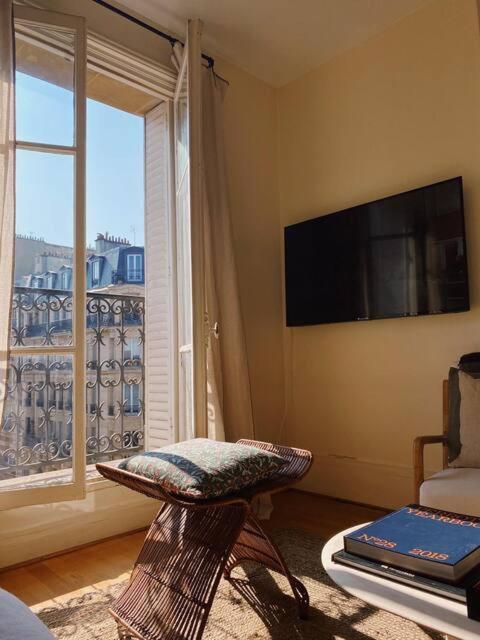 Appartement Parisien Baigne De Soleil