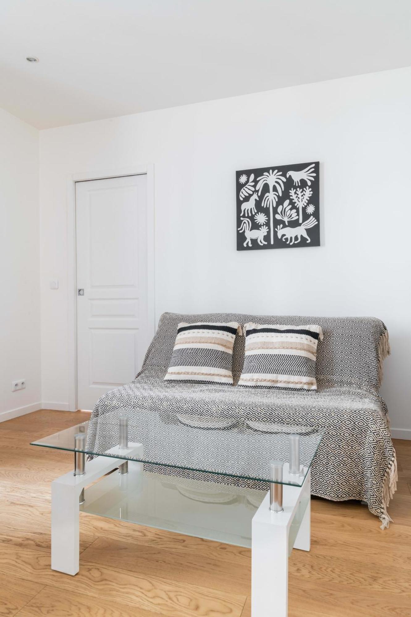 2 Pieces Renovee A Neuf 5 - 4p - Flat-guest * Paris