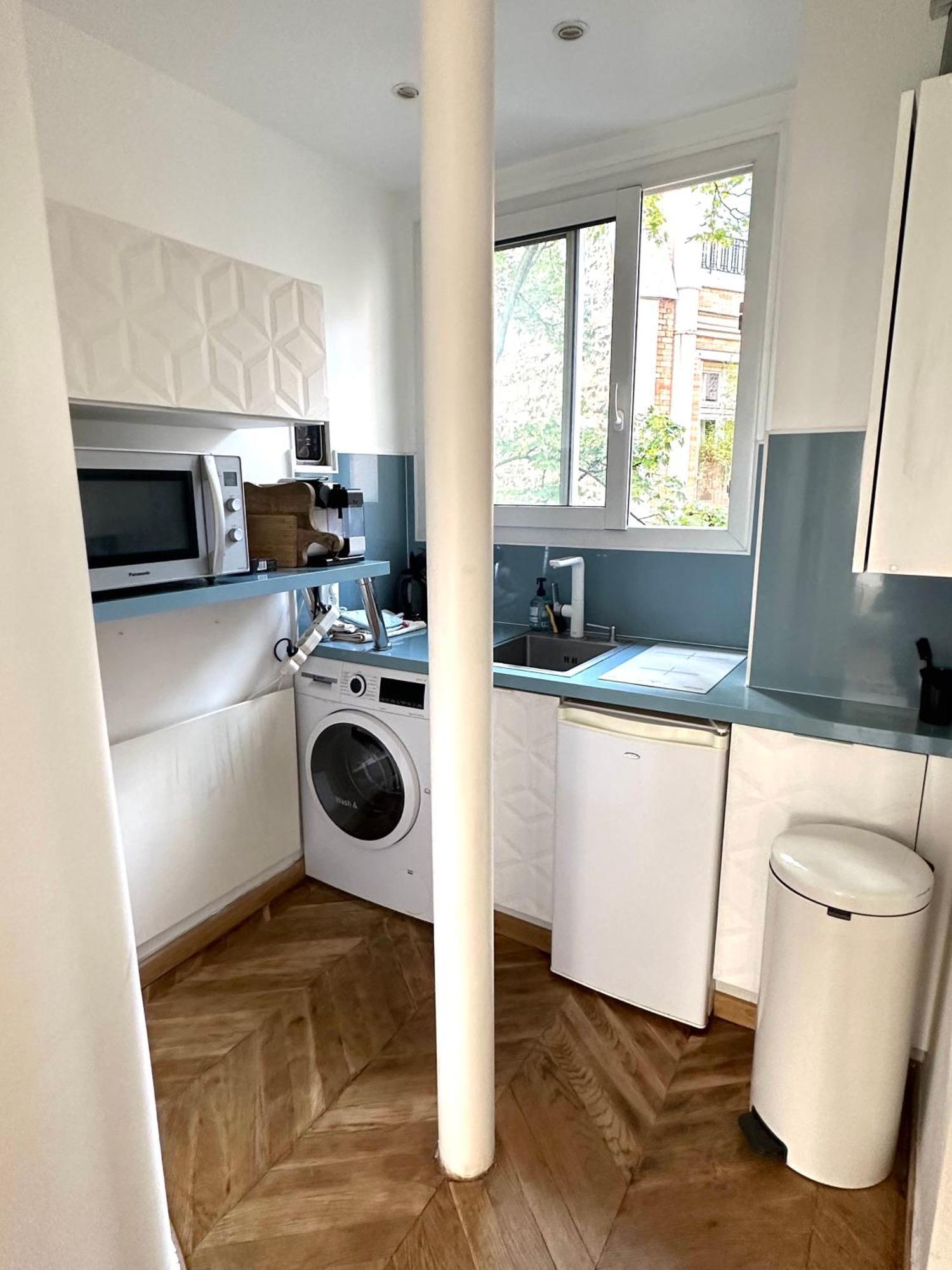 Le Chalgrin Apartment