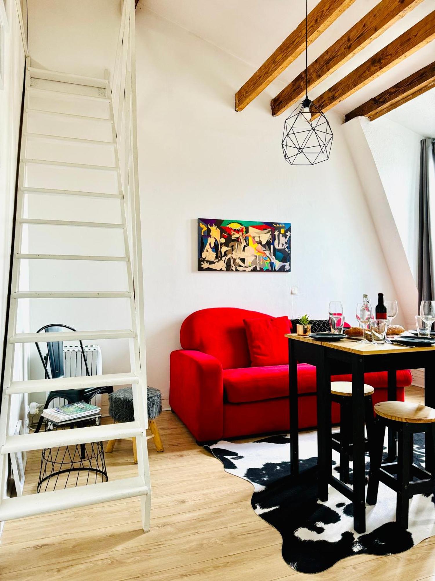 Direct Views Of Eiffel Tower & Sacre-coeur From Mezzanine - 10 Mins To Center Apartment Paris