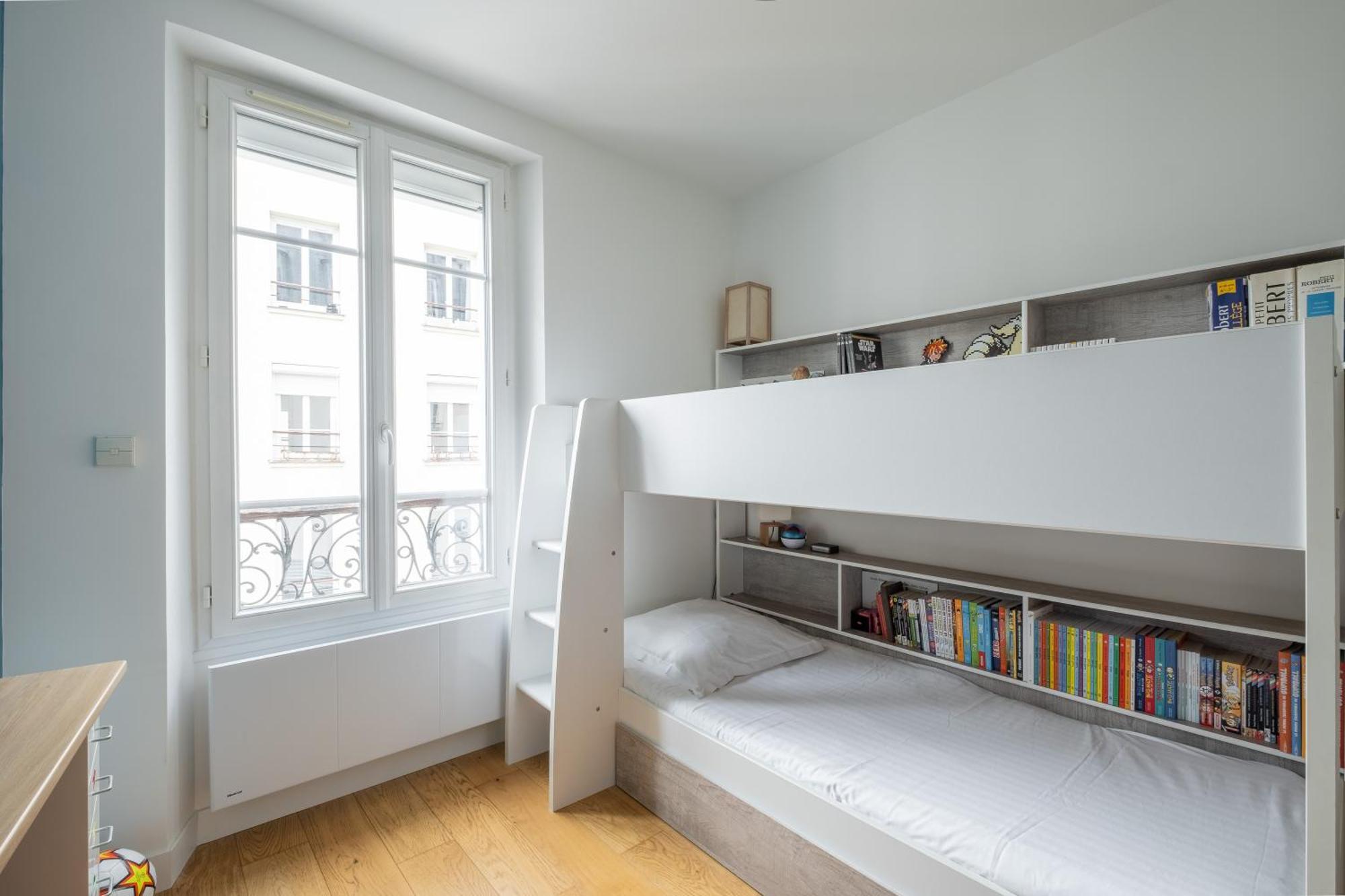 Veeve - A Kiss Of Blue Apartment Paris