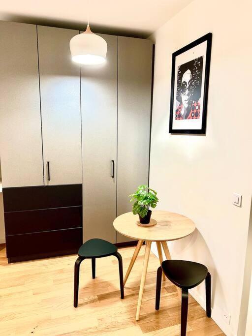 Appartement Deux Pieces Familial Chic Et Confortable - Square Courteline - Nation - Centre Paris