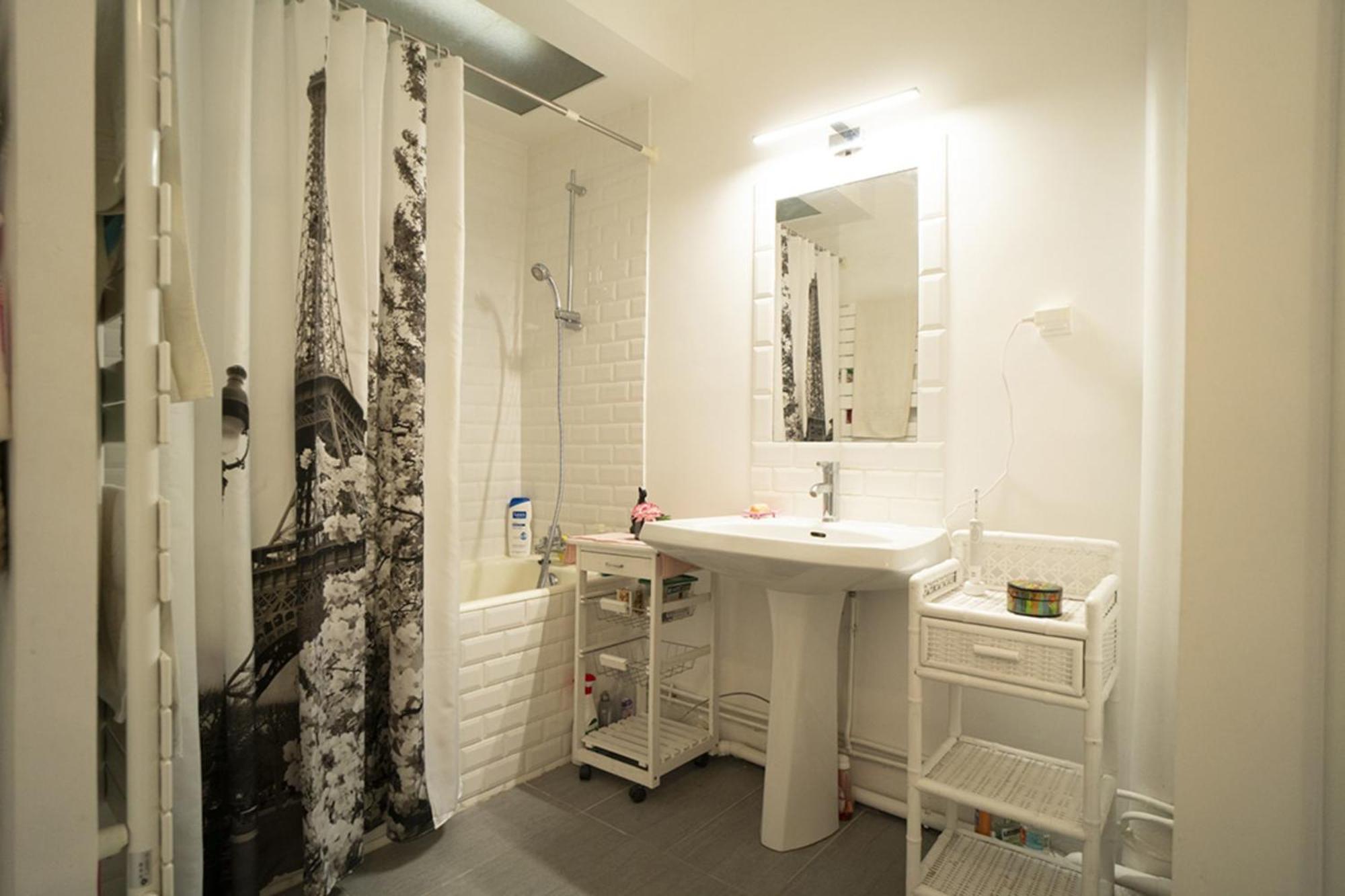 Spacious Studio In The Heart Of Appartement Paris
