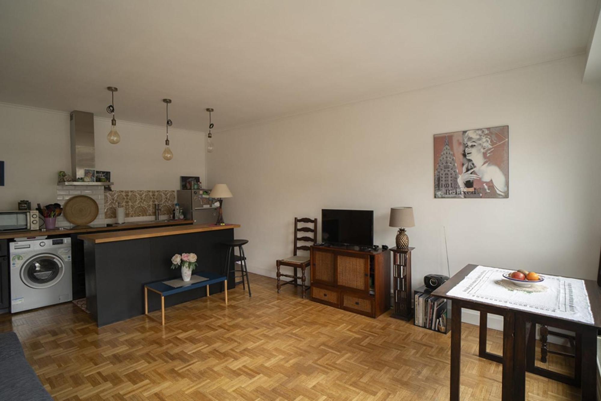 Spacious Studio In The Heart Of Paris