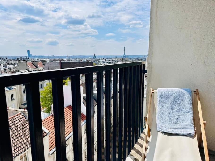 Apartment With Tour Eiffel View And Montmartre Paris