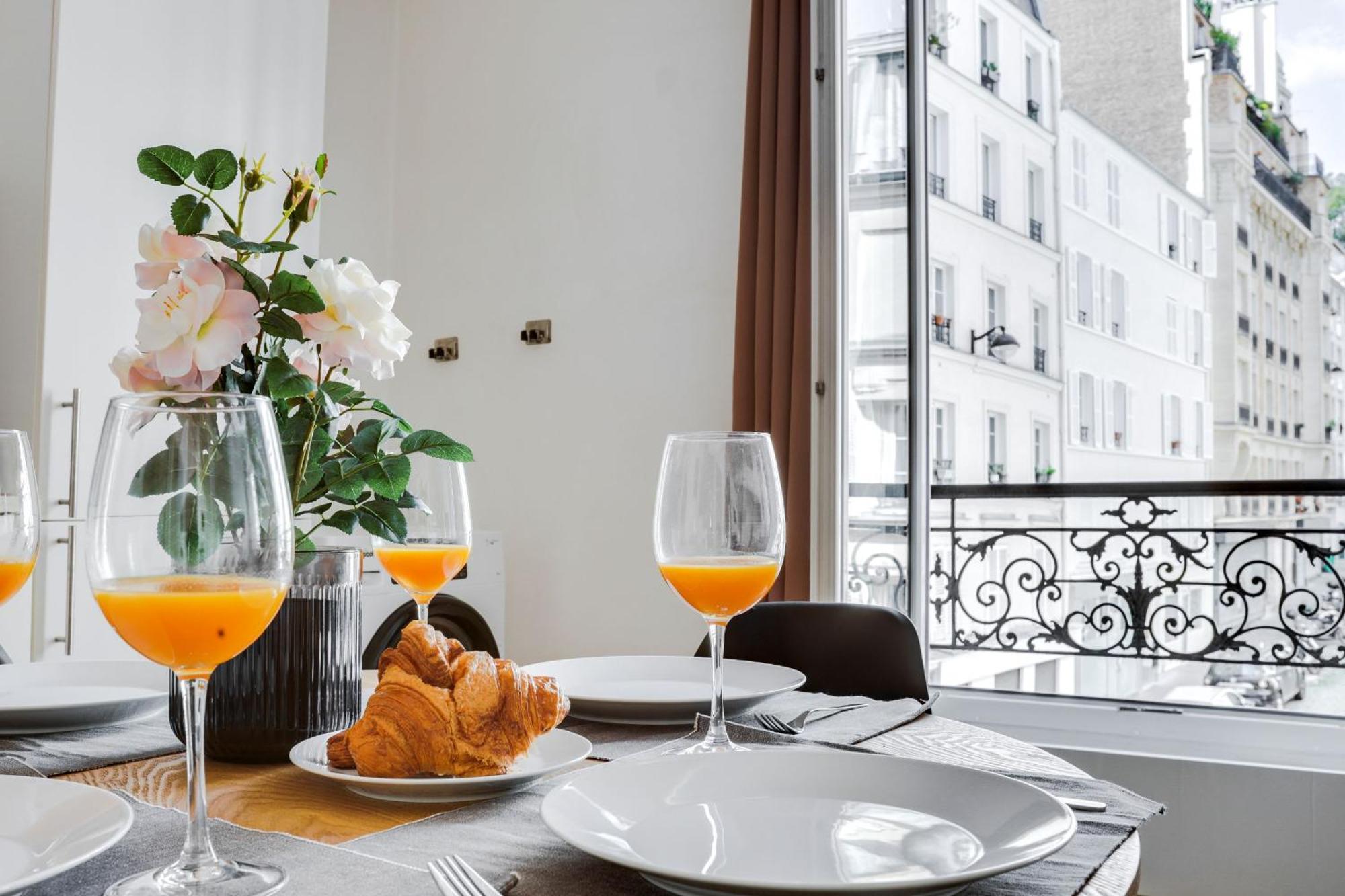 Appartement Montmartre & Sacre-coeur - 2br - Cityapartmentstay *