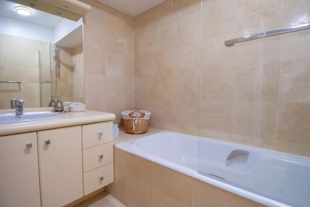 Apartment Renove Et Central Bastille/marais