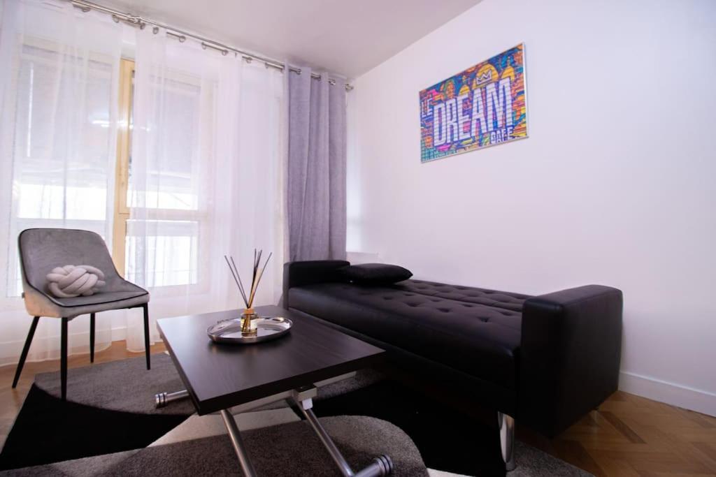 Apartment Renove Et Central Bastille/marais Paris