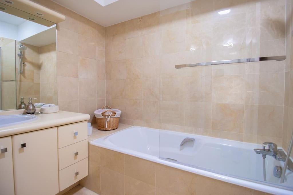 Apartment Renove Et Central Bastille/marais
