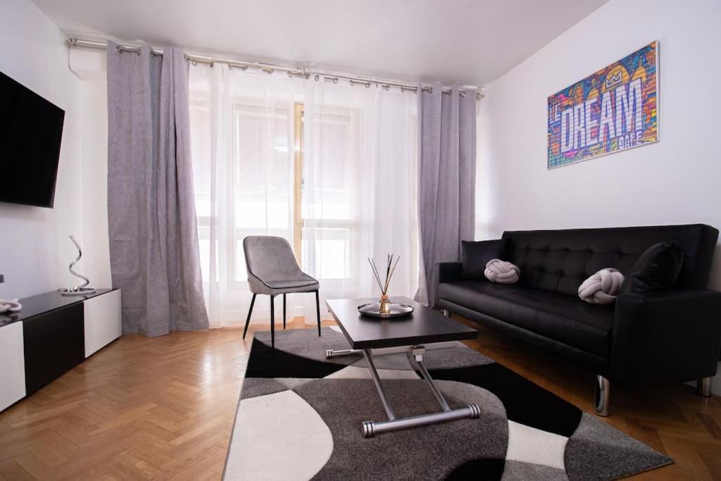 Apartment Renove Et Central Bastille/marais