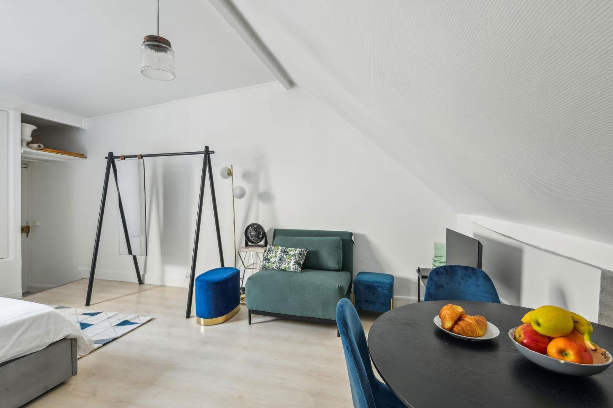 Pont Neuf & Jardin Du Luxembourg - Cityapartmentstay *