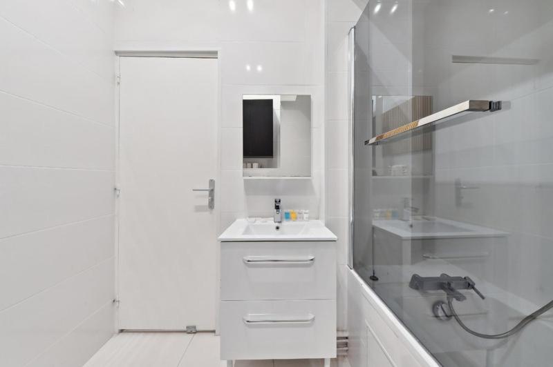 269 Pereire - Superb In * Paris