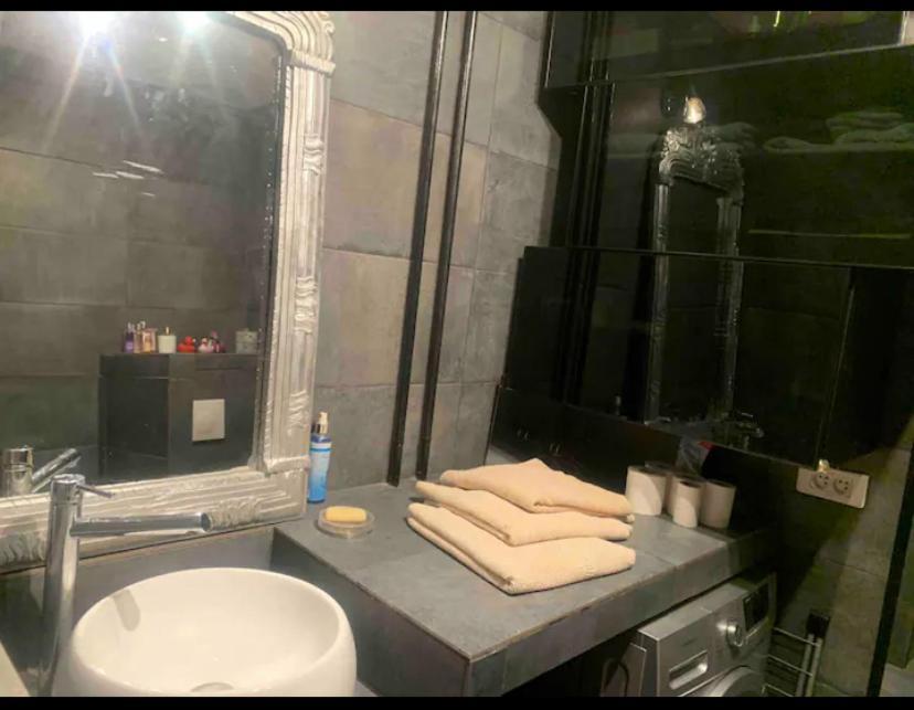 Apartment 2 Pieces Vue Sur - Place D'italie