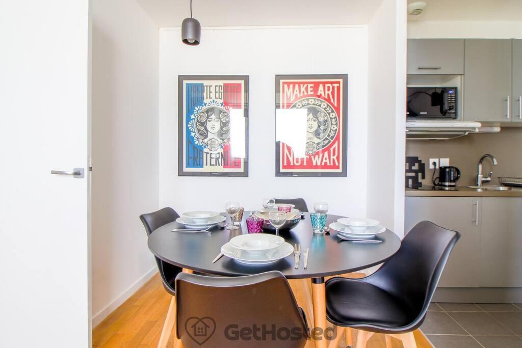 Panoramic View Of - Charming Flat - Gethosted Appartement Paris