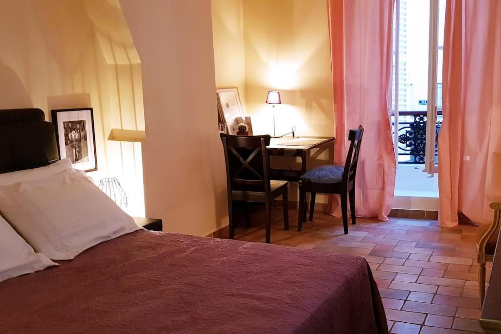 Apartment Dans Le Marais 3