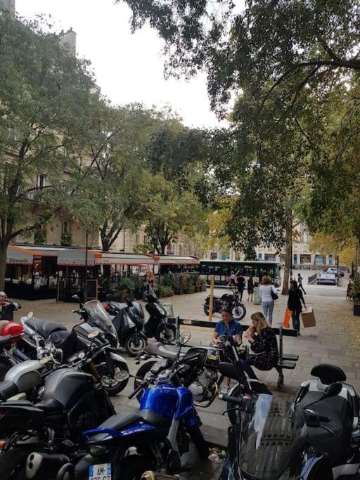 Apartment Dans Le Marais 3 *
