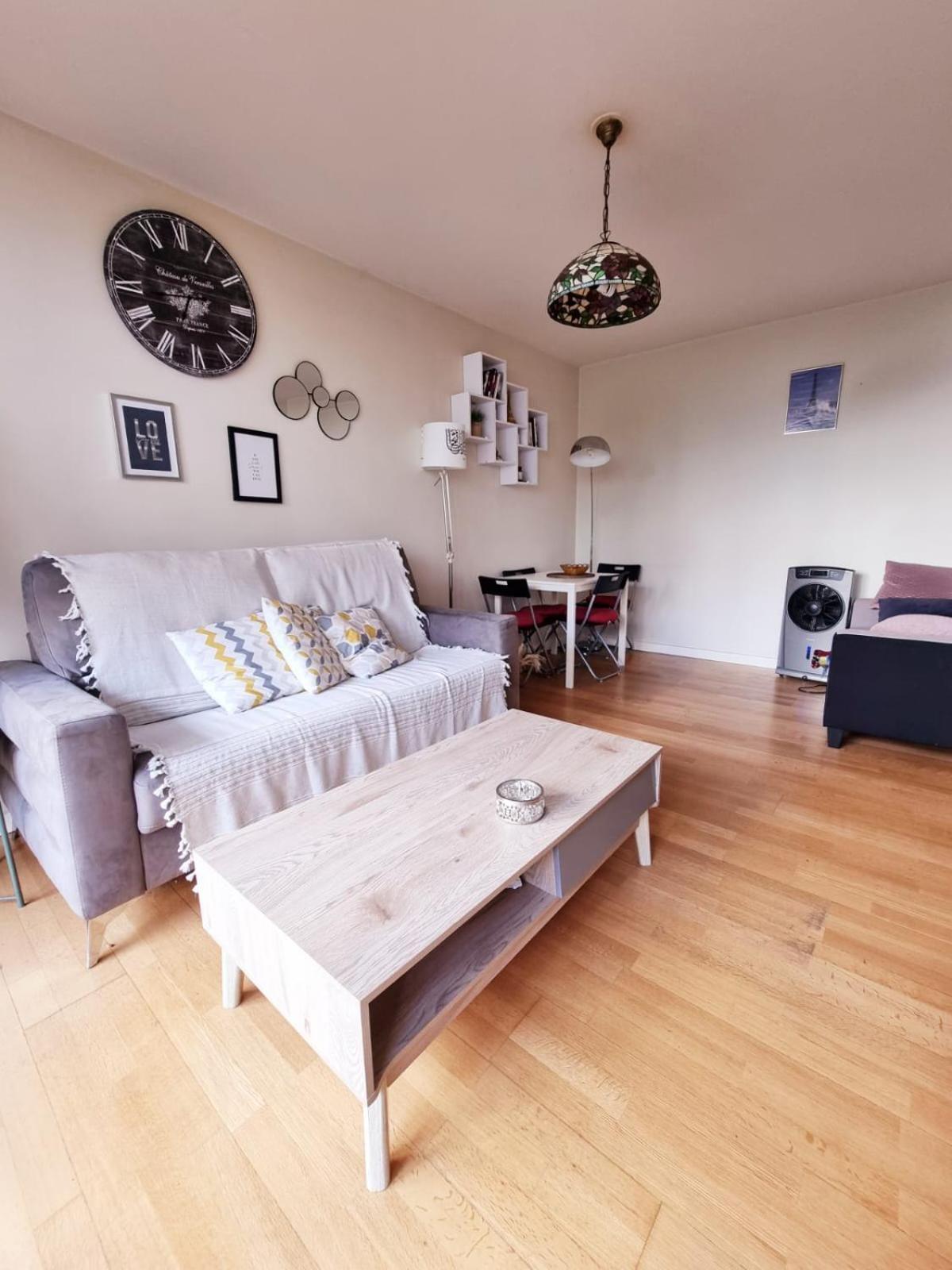 Apartment Appart Tour Eiffel Pour 4 Personnes *