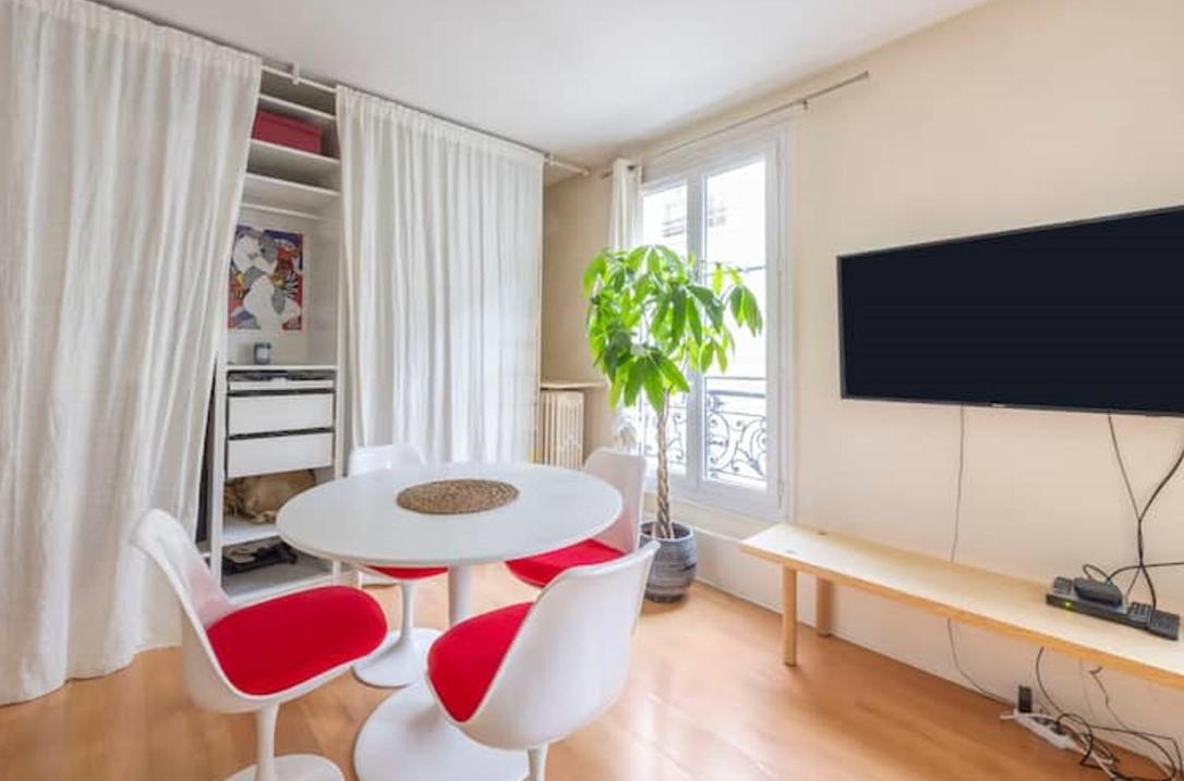 Apartment Amazing 1 Bedroom, 30sec From Arc De Triomphe