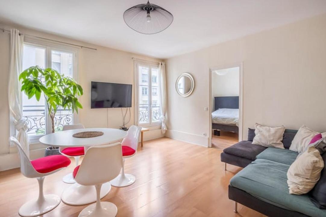 Amazing 1 Bedroom, 30sec From Arc De Triomphe *