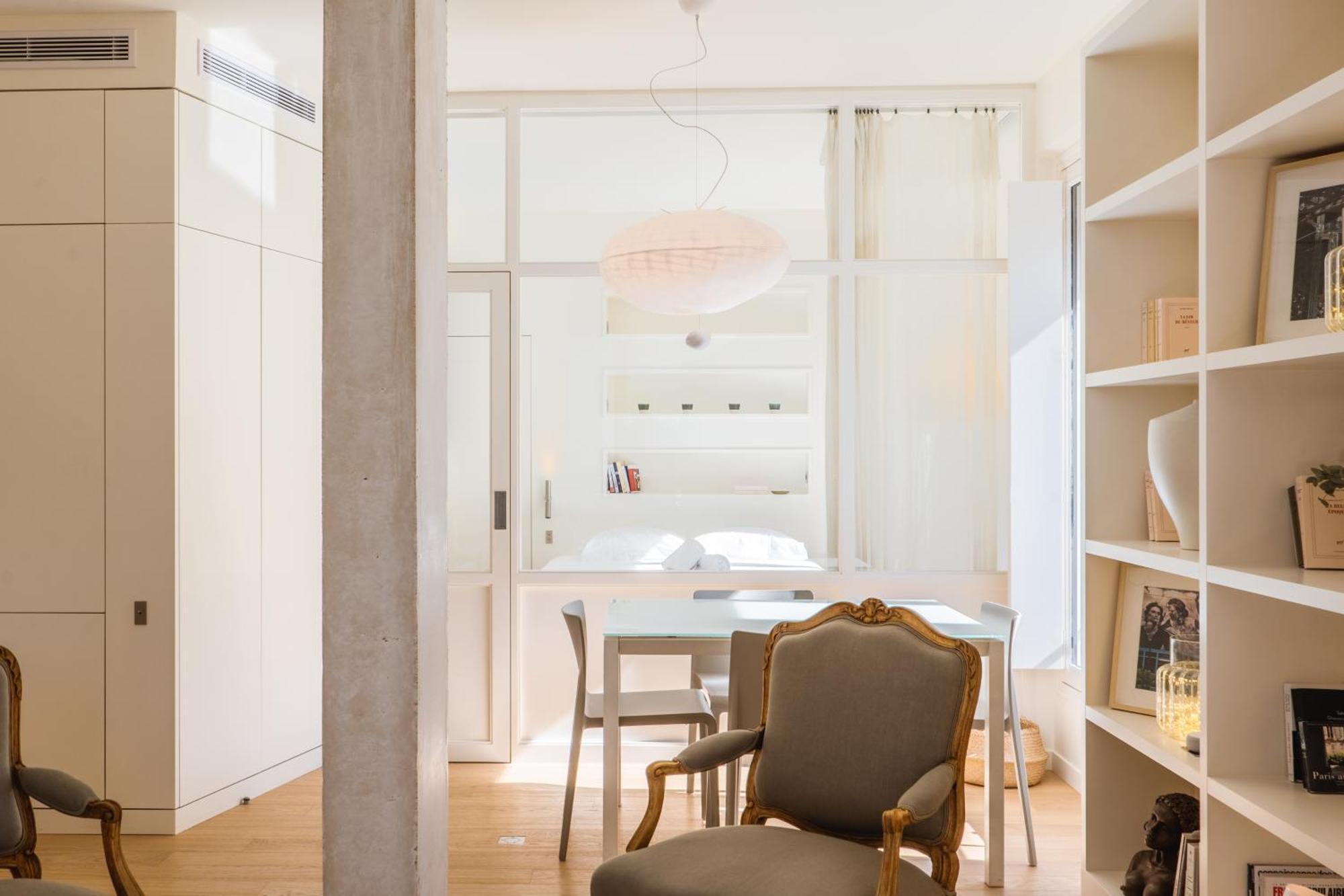 Apartment Veeve - Alabaster Bright *