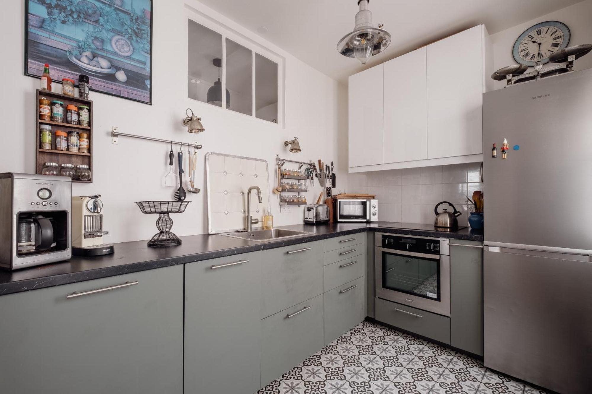 Apartment Veeve - Mid-century Mystique