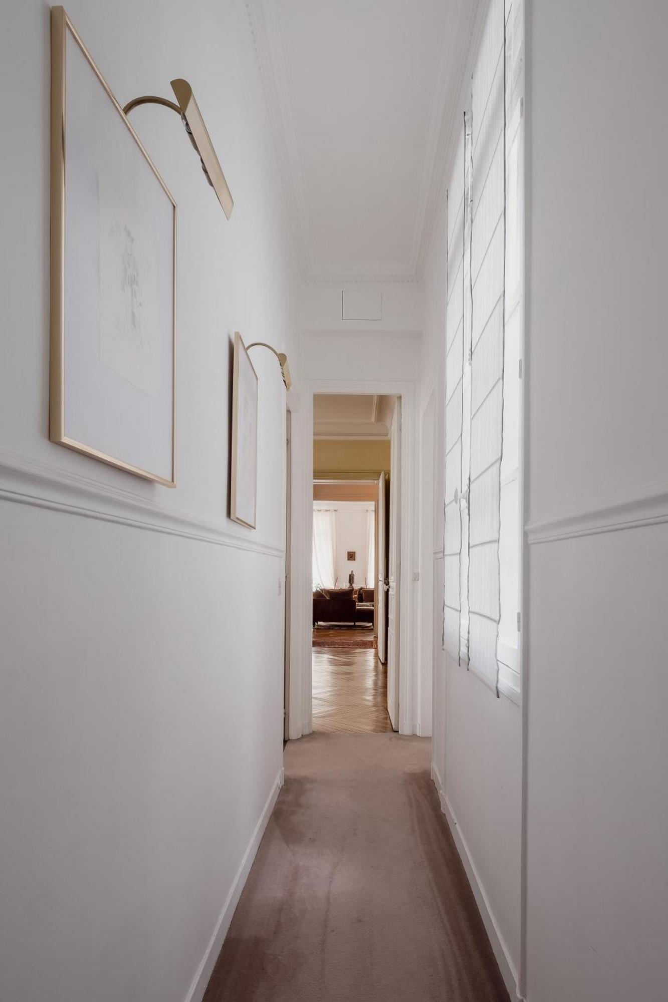 Veeve - Gilded Dreams Apartment