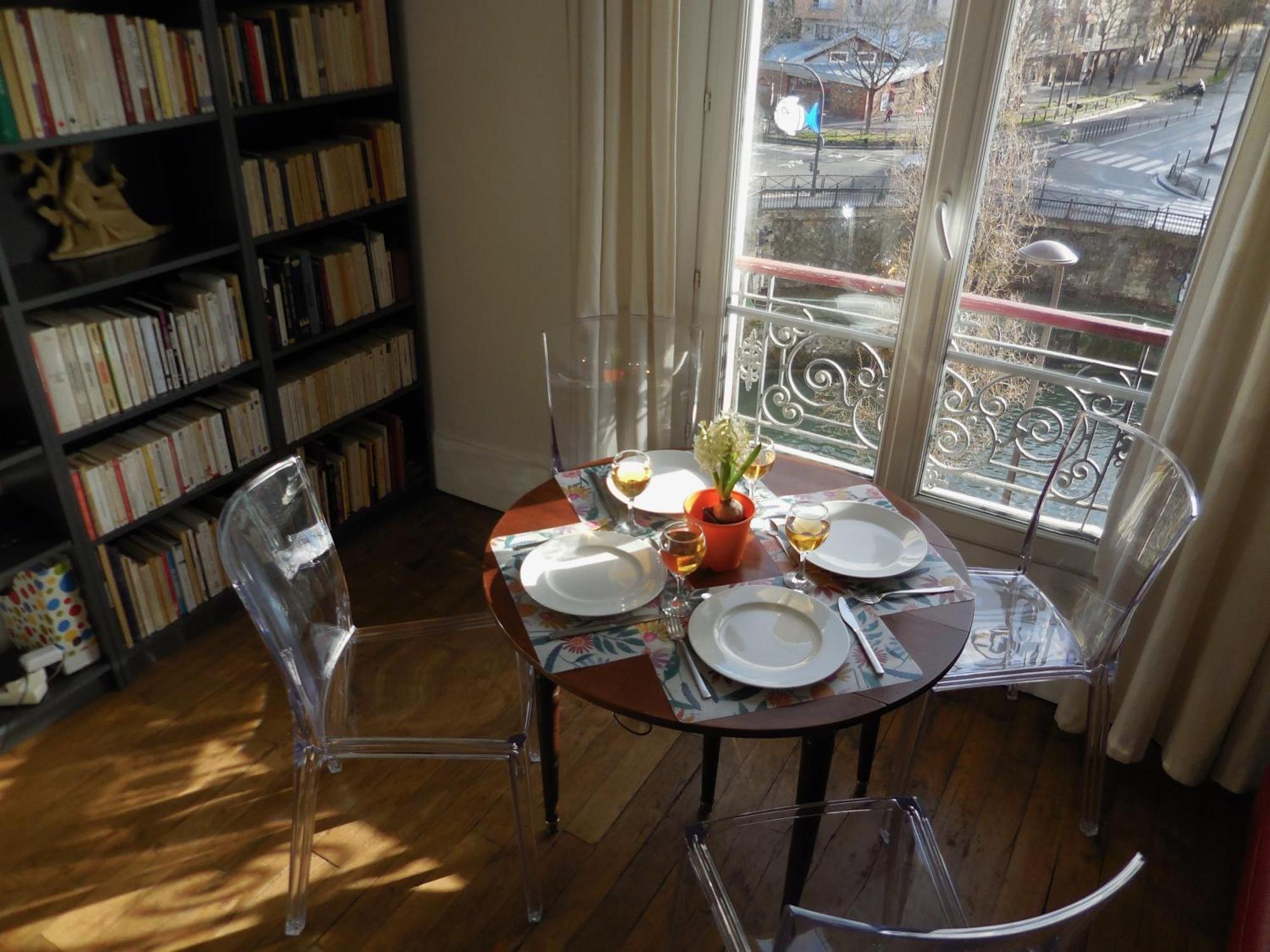 A Paris, Au Bord De L'eau Apartment *