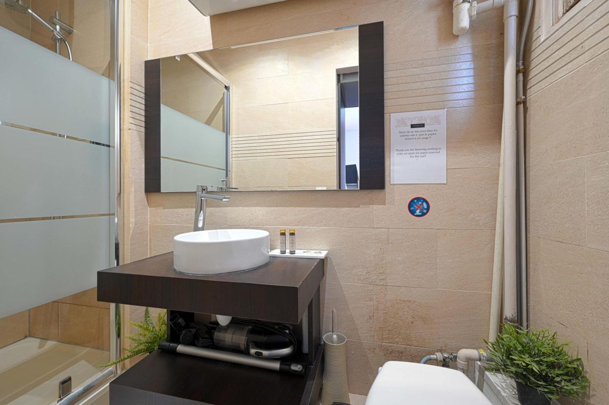 Apartamento Small Studio Next To Invalides Paris