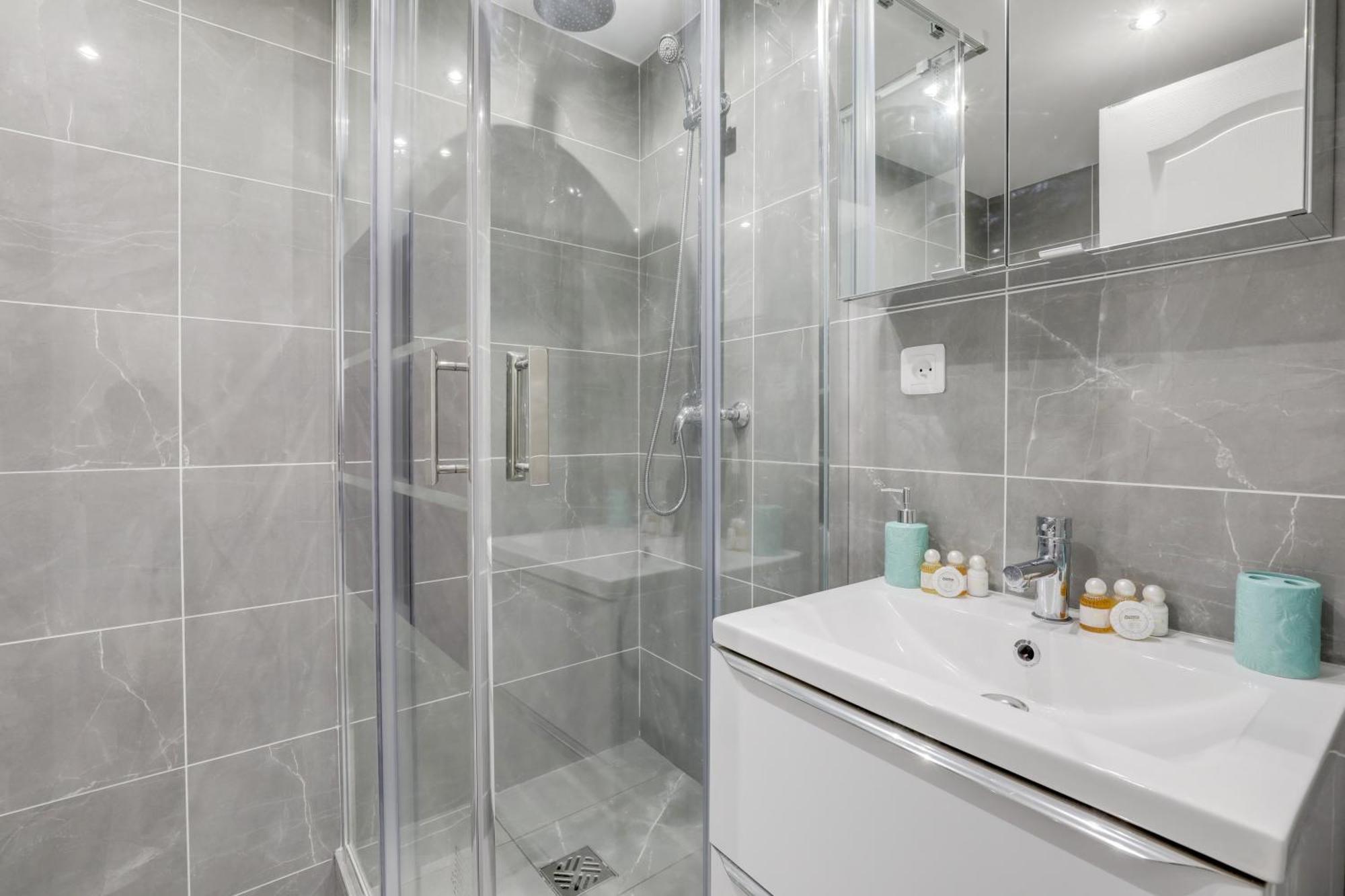 Apartment Imhost 9 - Lovely Paris, Montorgueil/marais Paris
