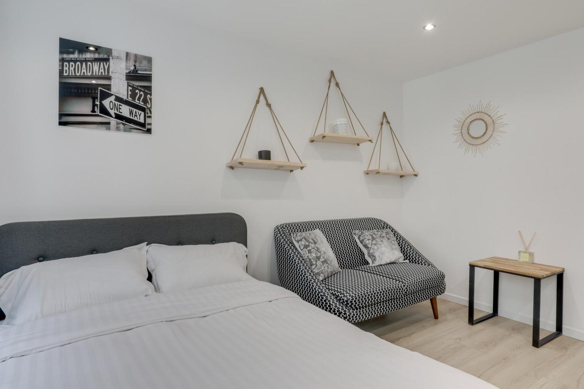 Imhost 9 - Lovely Paris, Montorgueil/marais