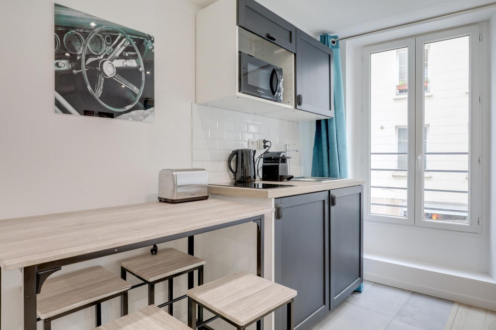 Imhost 9 - Lovely Paris, Montorgueil/marais