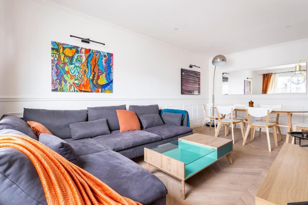 Cosy Haussmanian Apartment *