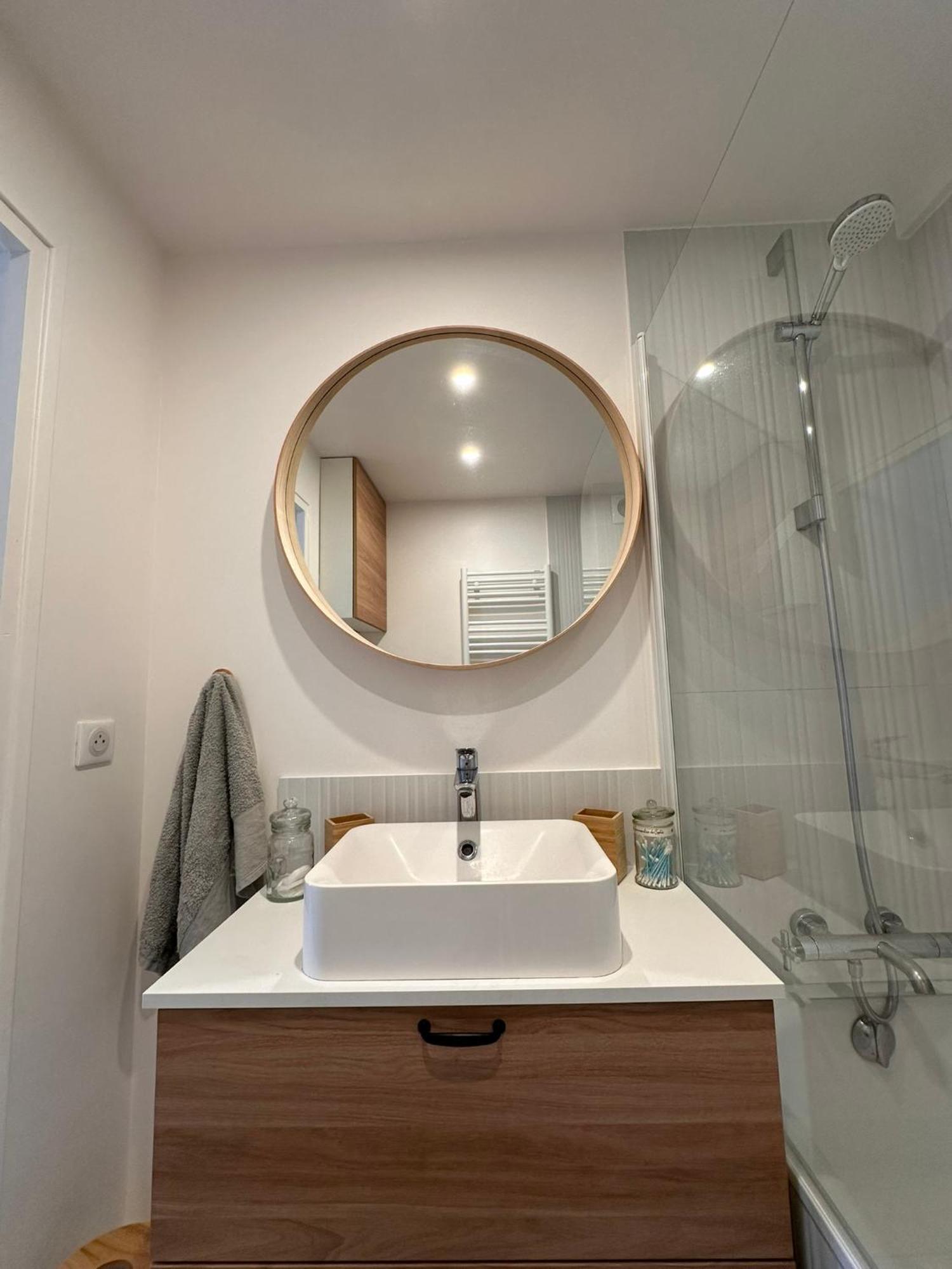 *exceptional Family * Center Of Paris* Paris